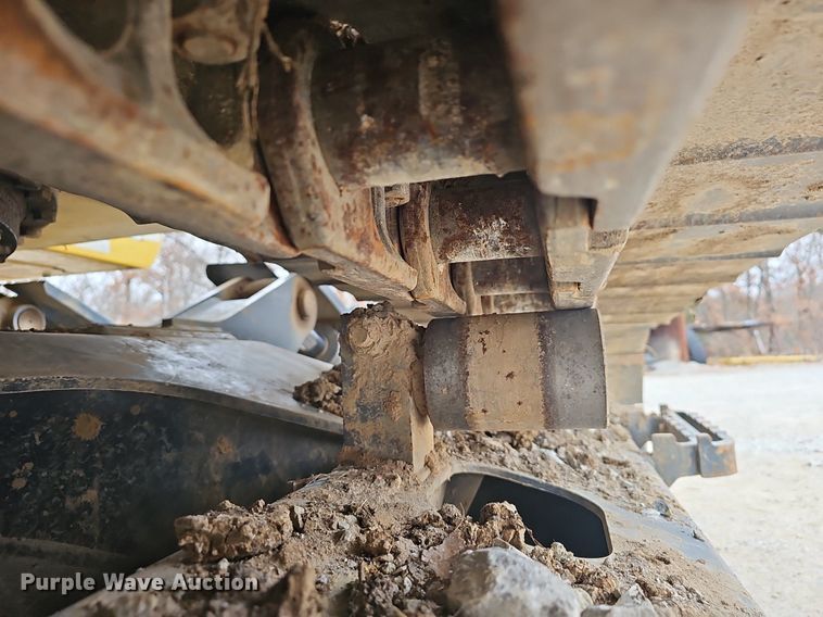 image for item NP9297 2018 Kobelco SK140SRLC-5  excavator