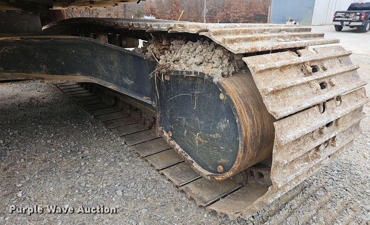 image for item NP9297 2018 Kobelco SK140SRLC-5  excavator