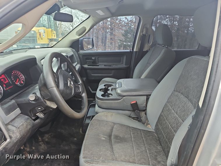 image for item NP9298 2017 Dodge Ram 1500  Crew Cab pickup truck