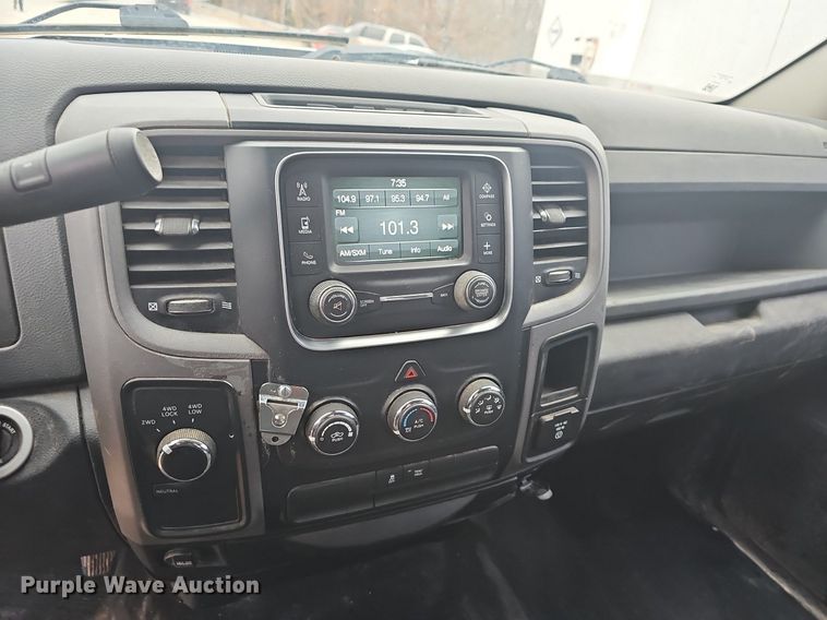 image for item NP9298 2017 Dodge Ram 1500  Crew Cab pickup truck