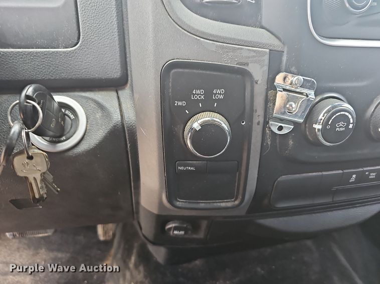 image for item NP9298 2017 Dodge Ram 1500  Crew Cab pickup truck