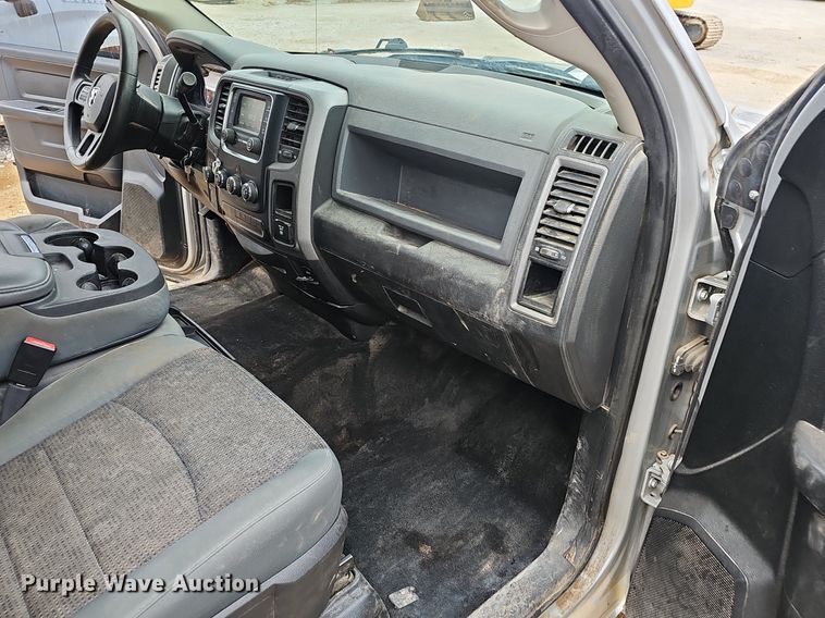 image for item NP9298 2017 Dodge Ram 1500  Crew Cab pickup truck