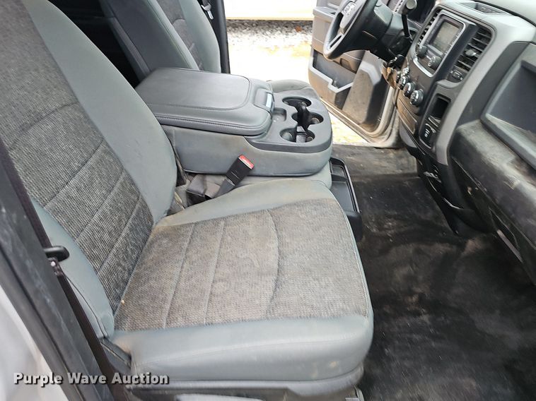 image for item NP9298 2017 Dodge Ram 1500  Crew Cab pickup truck