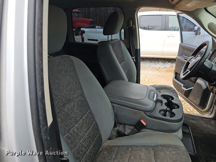 image for item NP9298 2017 Dodge Ram 1500  Crew Cab pickup truck