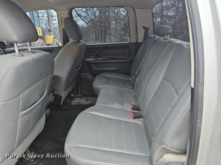 image for item NP9298 2017 Dodge Ram 1500  Crew Cab pickup truck