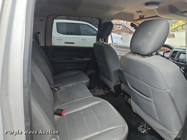 image for item NP9298 2017 Dodge Ram 1500  Crew Cab pickup truck