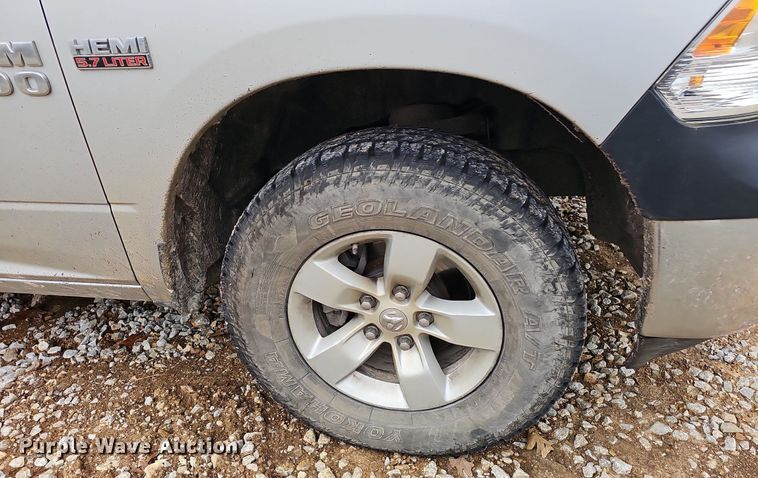 image for item NP9298 2017 Dodge Ram 1500  Crew Cab pickup truck