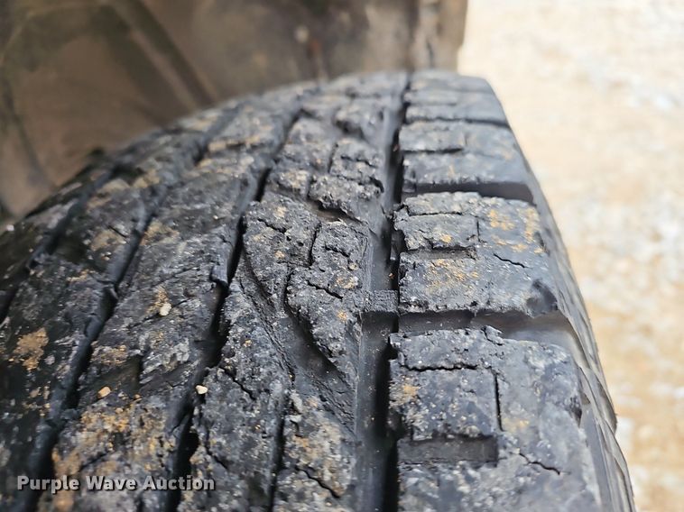 image for item NP9298 2017 Dodge Ram 1500  Crew Cab pickup truck