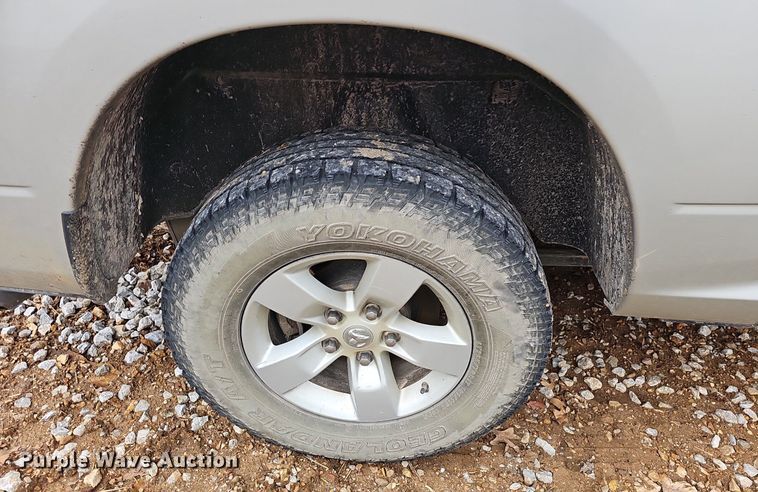 image for item NP9298 2017 Dodge Ram 1500  Crew Cab pickup truck