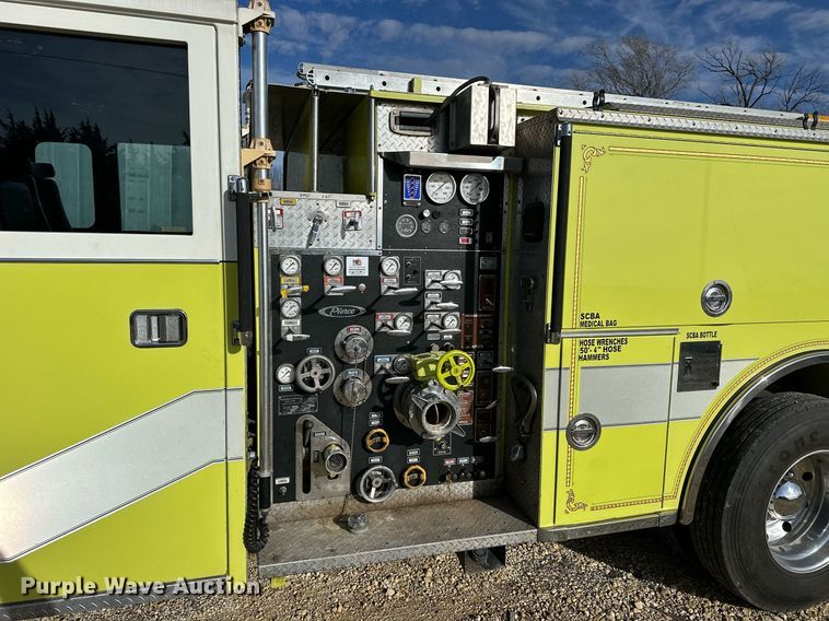 image for item NS9140 1992 Pierce Lance  fire truck