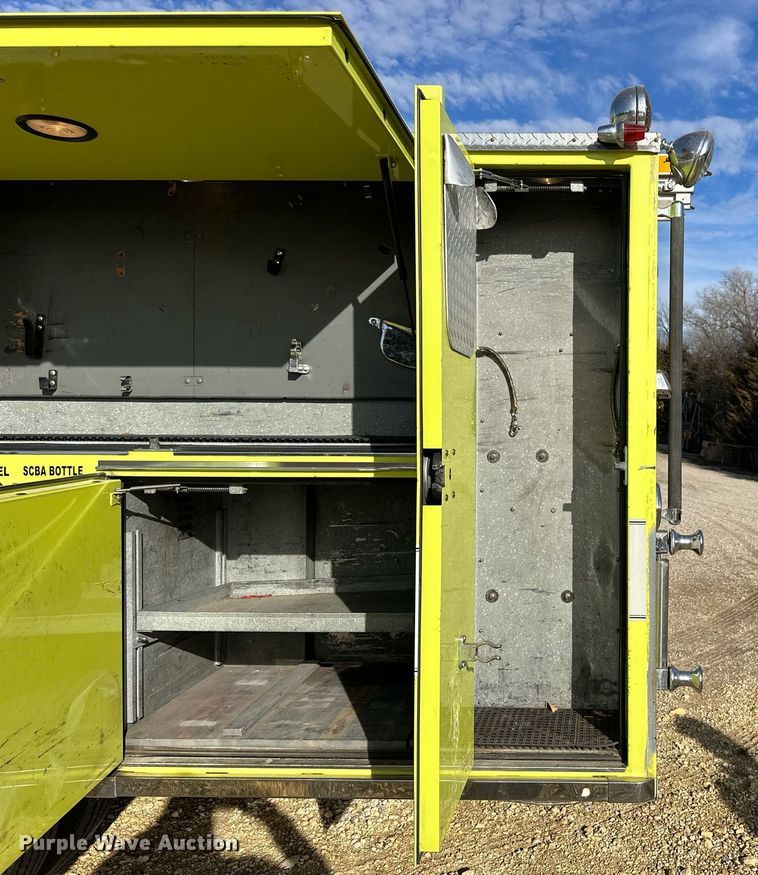 image for item NS9140 1992 Pierce Lance  fire truck