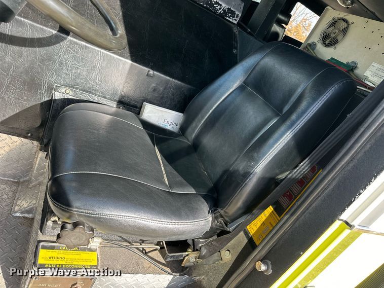 image for item NS9140 1992 Pierce Lance  fire truck