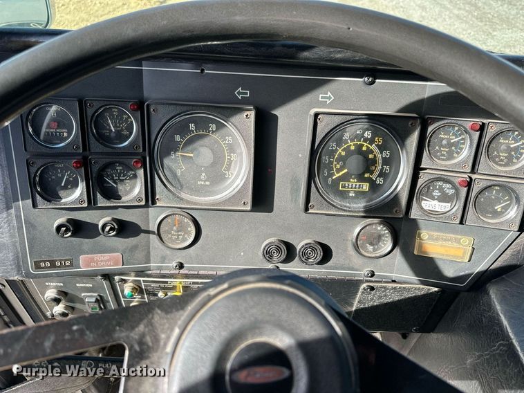 image for item NS9140 1992 Pierce Lance  fire truck