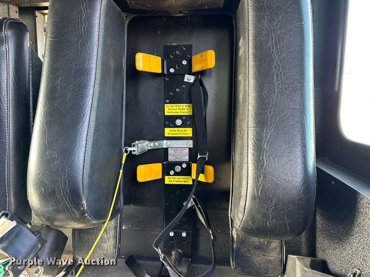 image for item NS9140 1992 Pierce Lance  fire truck