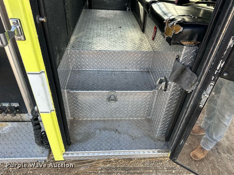 image for item NS9140 1992 Pierce Lance  fire truck