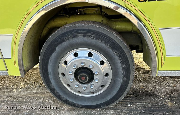 image for item NS9140 1992 Pierce Lance  fire truck