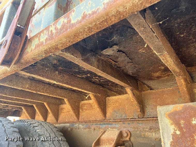 image for item OA9065 1997 Ford  dump truck