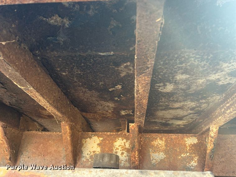 image for item OA9065 1997 Ford  dump truck