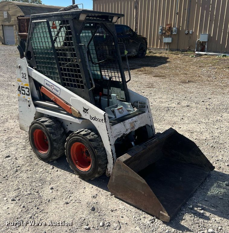image for item OA9066 1999 Bobcat 453 skid steer loader
