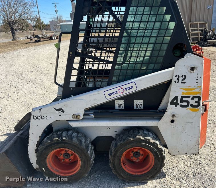 image for item OA9066 1999 Bobcat 453 skid steer loader