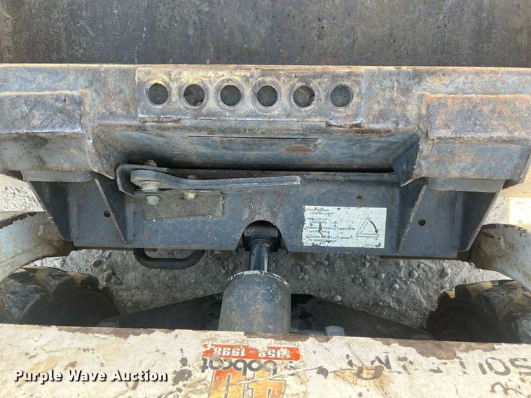 image for item OA9066 1999 Bobcat 453 skid steer loader