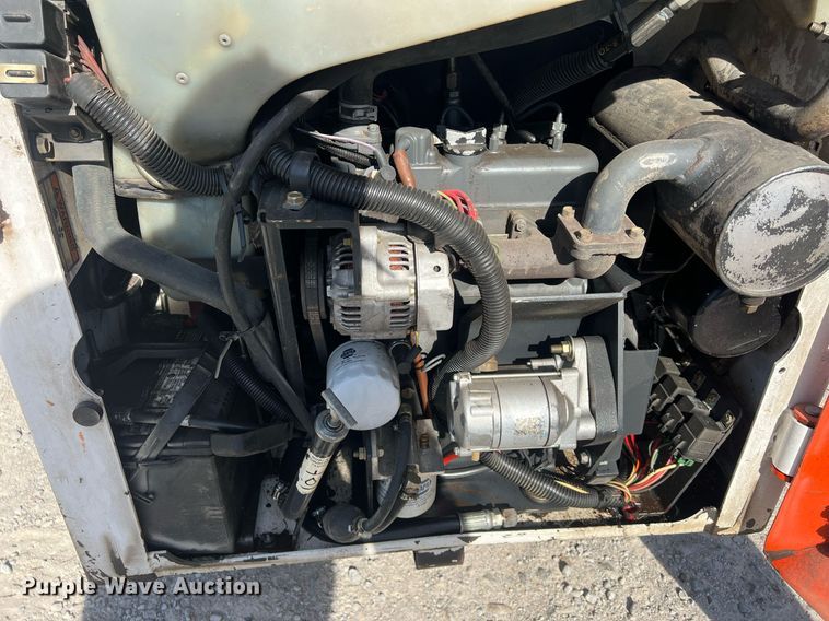 image for item OA9066 1999 Bobcat 453 skid steer loader