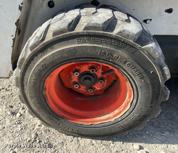 image for item OA9066 1999 Bobcat 453 skid steer loader