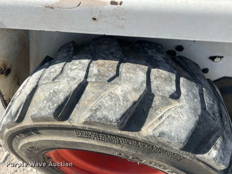 image for item OA9066 1999 Bobcat 453 skid steer loader