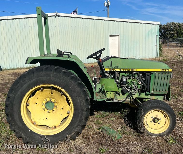 image for item OA9083 1995 John Deere 1070  tractor