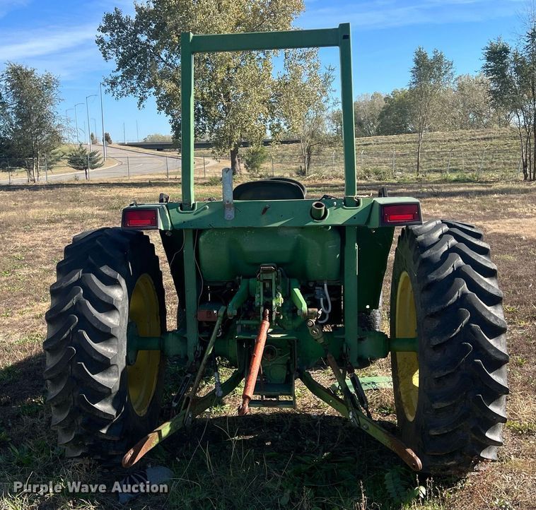 image for item OA9083 1995 John Deere 1070  tractor