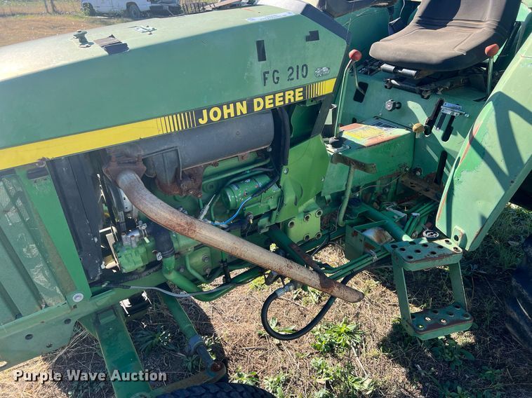 image for item OA9083 1995 John Deere 1070  tractor