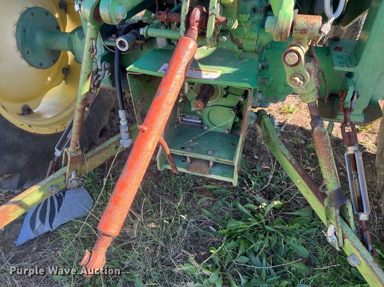 image for item OA9083 1995 John Deere 1070  tractor