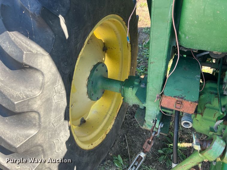 image for item OA9083 1995 John Deere 1070  tractor