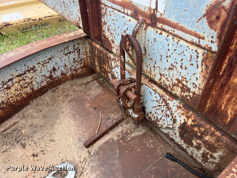 image for item OA9087 1996 Interstate 24TDT  tilt deck equipment trailer