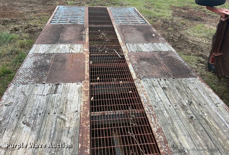 image for item OA9087 1996 Interstate 24TDT  tilt deck equipment trailer