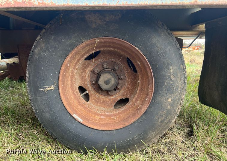 image for item OA9087 1996 Interstate 24TDT  tilt deck equipment trailer