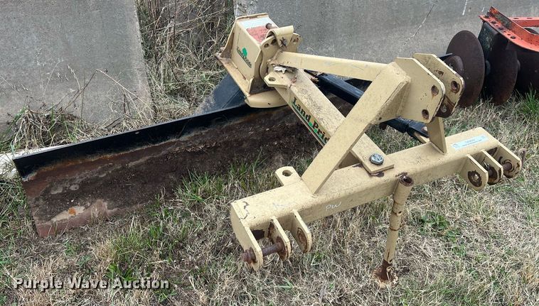 image for item OA9089 Land Pride  blade