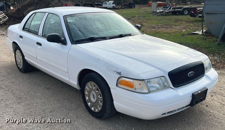 image for item OA9095 2003 Ford Crown Victoria Police Interceptor