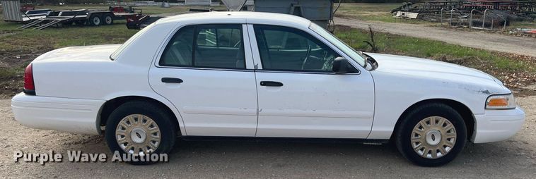image for item OA9095 2003 Ford Crown Victoria Police Interceptor