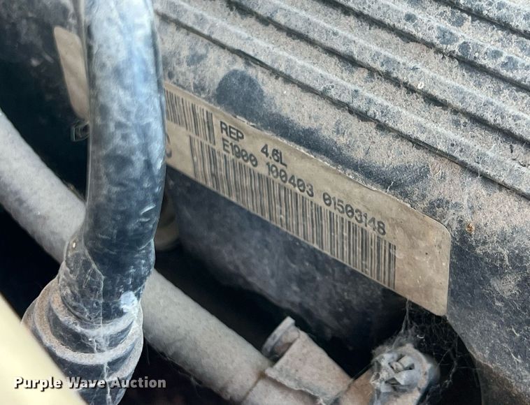 image for item OA9095 2003 Ford Crown Victoria Police Interceptor