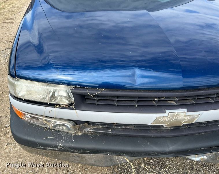 image for item OA9099 2002 Chevrolet Silverado 1500  Ext. Cab pickup truck