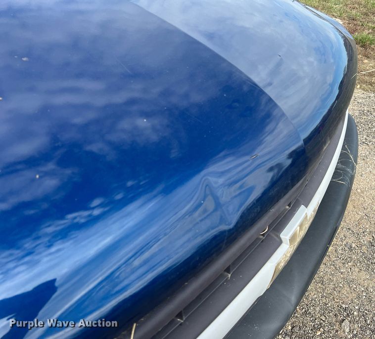 image for item OA9099 2002 Chevrolet Silverado 1500  Ext. Cab pickup truck