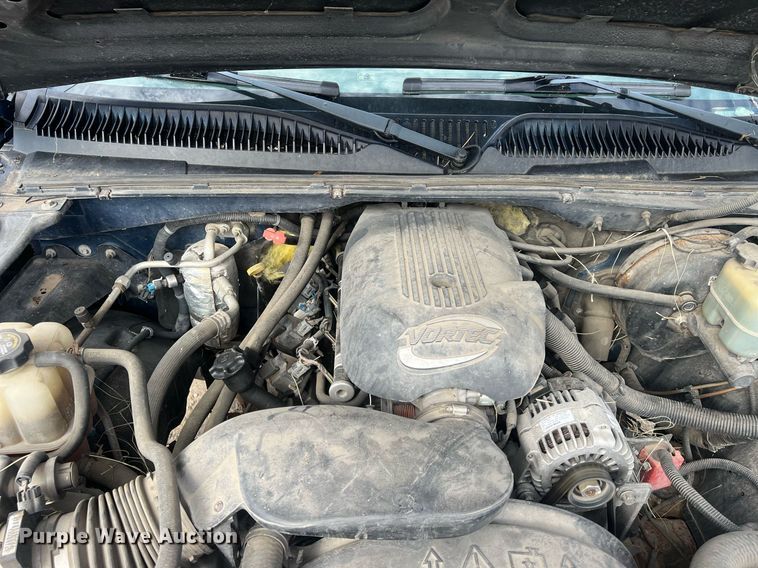 image for item OA9099 2002 Chevrolet Silverado 1500  Ext. Cab pickup truck