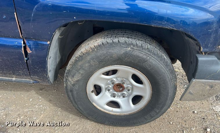 image for item OA9099 2002 Chevrolet Silverado 1500  Ext. Cab pickup truck