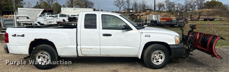 image for item OA9100 2005 Dodge Dakota  Ext. Cab pickup truck