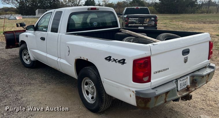 image for item OA9100 2005 Dodge Dakota  Ext. Cab pickup truck