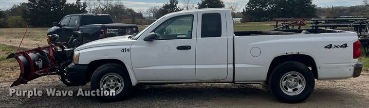 image for item OA9100 2005 Dodge Dakota  Ext. Cab pickup truck