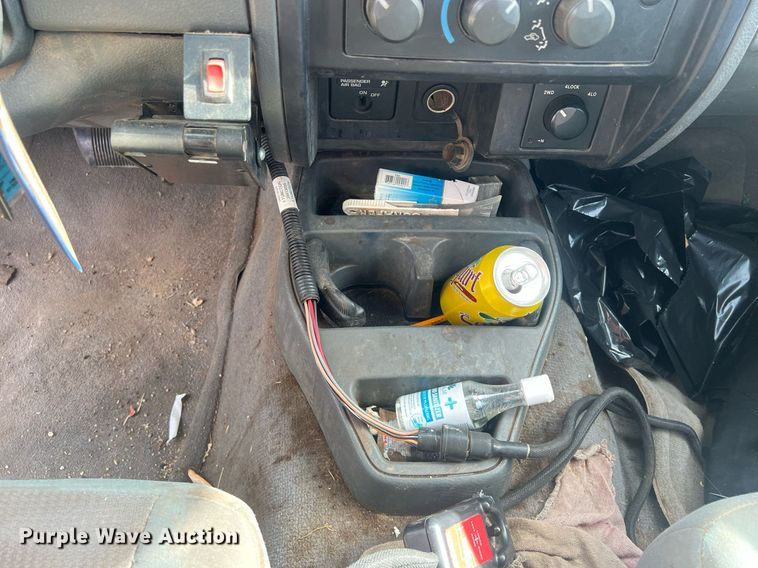 image for item OA9100 2005 Dodge Dakota  Ext. Cab pickup truck