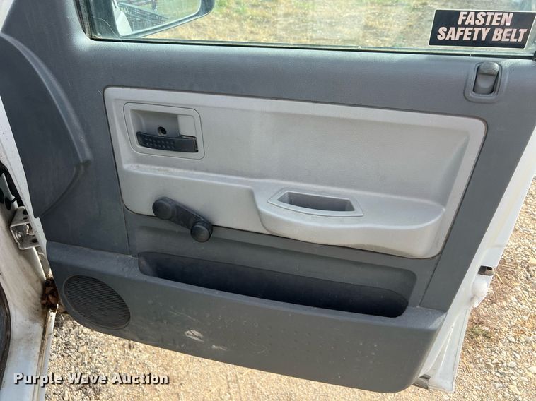 image for item OA9100 2005 Dodge Dakota  Ext. Cab pickup truck