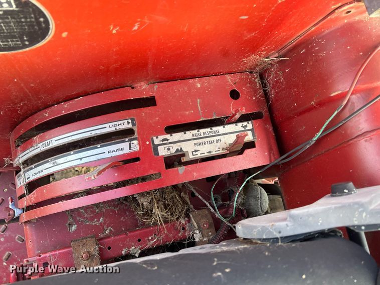 image for item OA9102 1990 Case IH 885  tractor